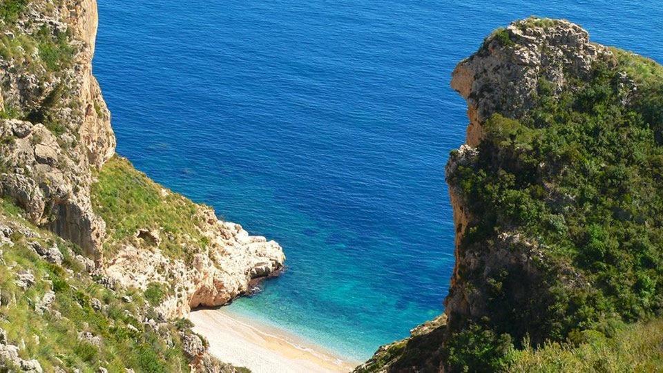 Tranquility, Sun, Breathtaking Views & 7 Minutes Drive To Sea Leilighet Benitachell Eksteriør bilde