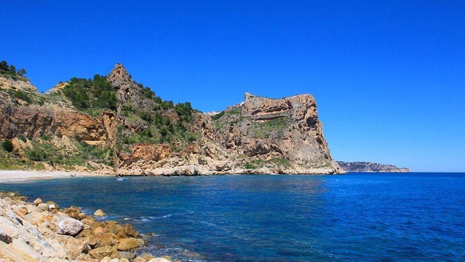 Tranquility, Sun, Breathtaking Views & 7 Minutes Drive To Sea Leilighet Benitachell Eksteriør bilde